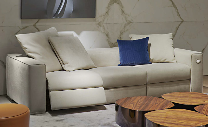 御邸 義大利家具 FENDI CASA Abbraccio sofa
